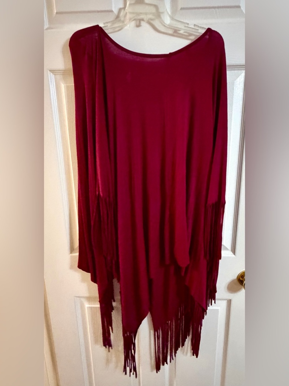 Acting Pro Burgundy Fringe Poncho Top – Women’s XL - Picture 4 of 4